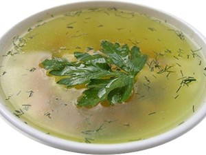 Низкокалорийный суп на воде с зеленью