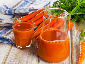 Польза морковного сока для организма